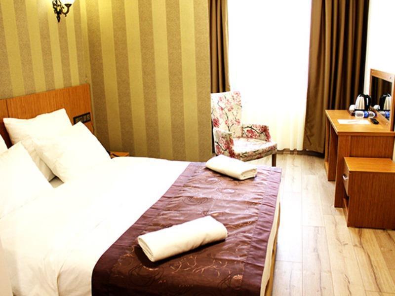 Realist Hotel Istanbul Exterior photo