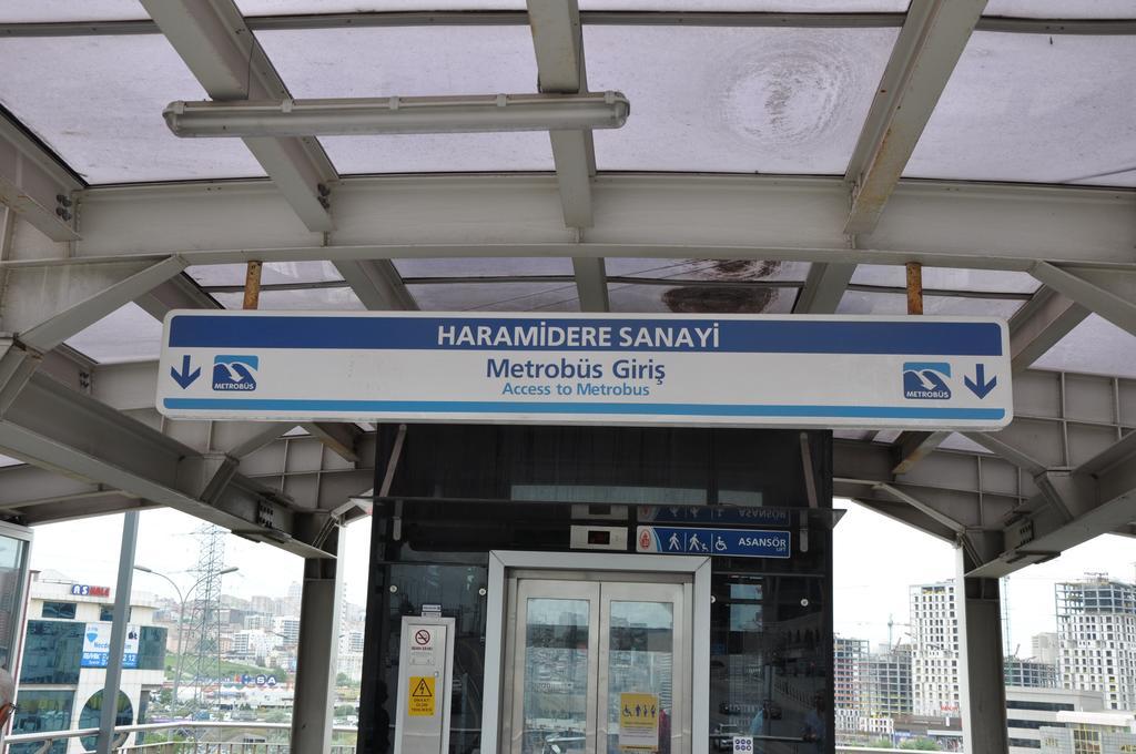 Realist Hotel Istanbul Exterior photo