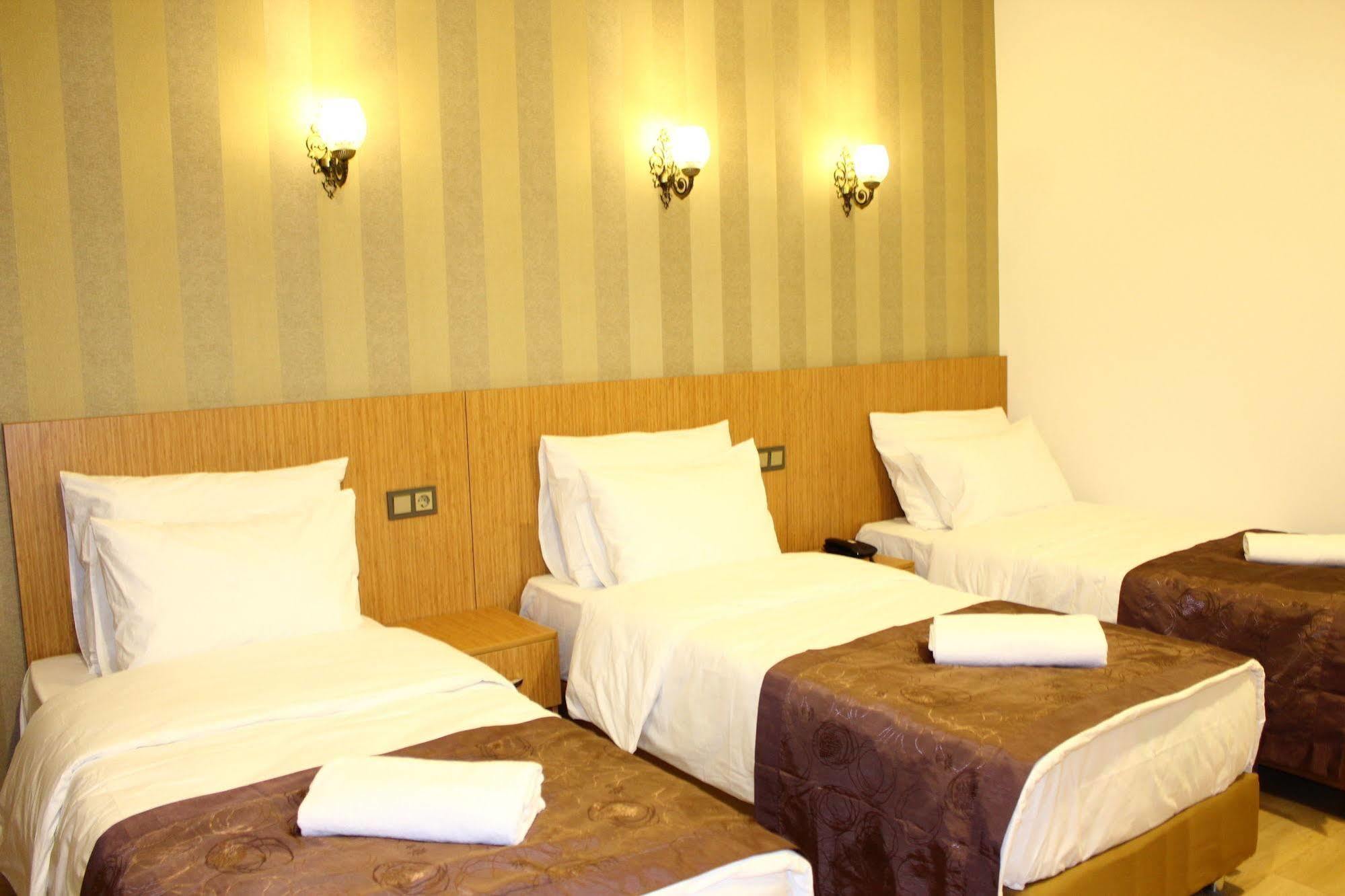 Realist Hotel Istanbul Exterior photo